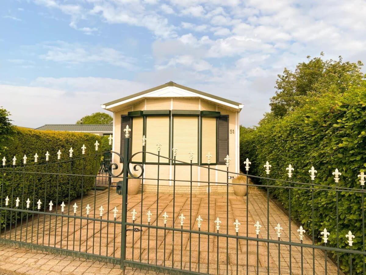 Rustig gelegen chalet met het strand op loopafstand - Paarlhof 51 Villa Groede Buitenkant foto